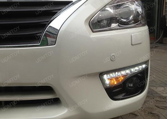 Does 2013 nissan altima have daytime running lights #2