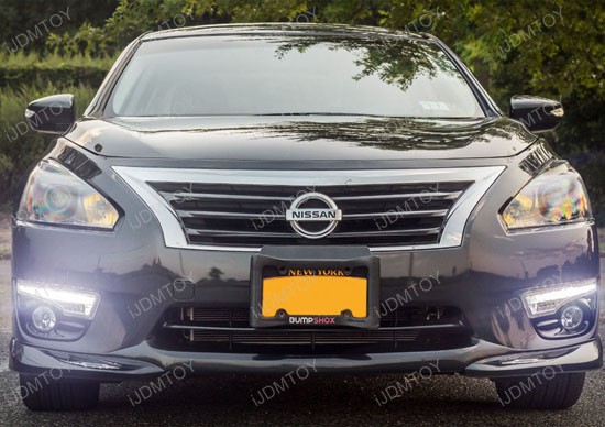 Does 2013 nissan altima have daytime running lights #1